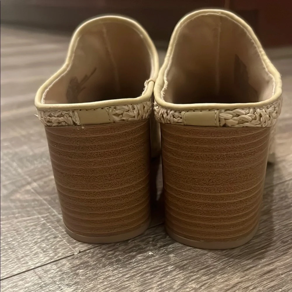 LC Lauren Conrad Tan Woven Mules - Picture 4 of 4